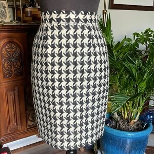 Vintage Black and White Houndstooth Wool Skirt